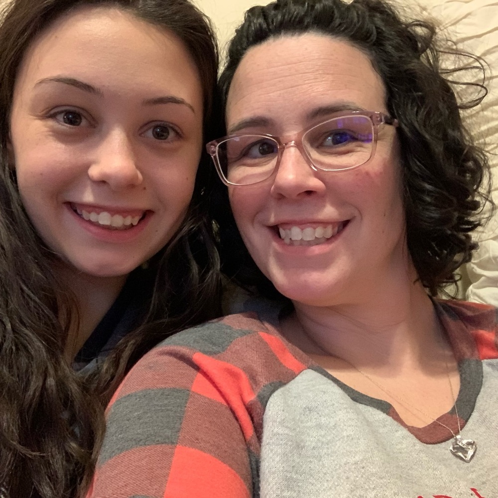 Meet your Posher, Lia